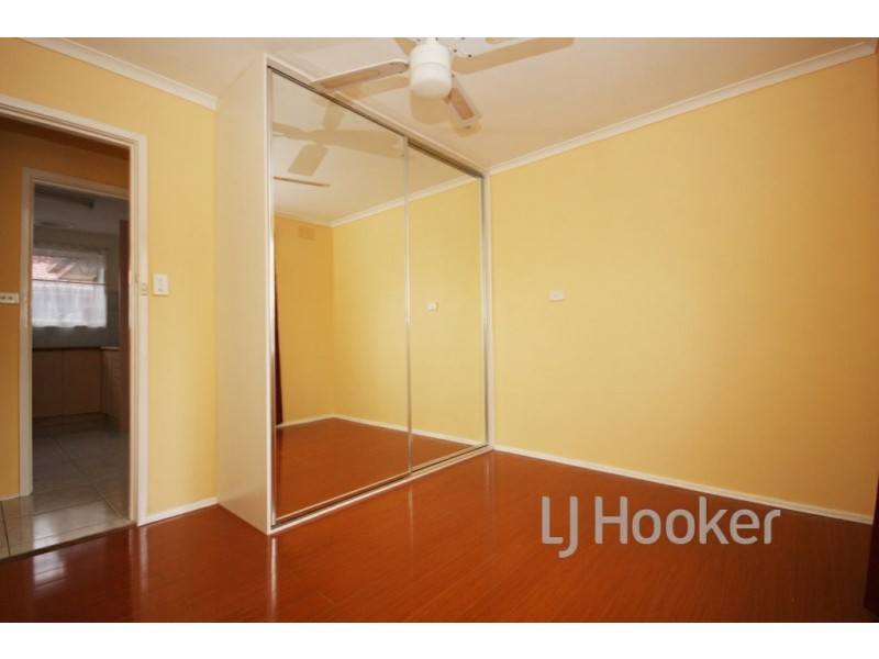 1 Barringun Crescent, Clayton South VIC 3169