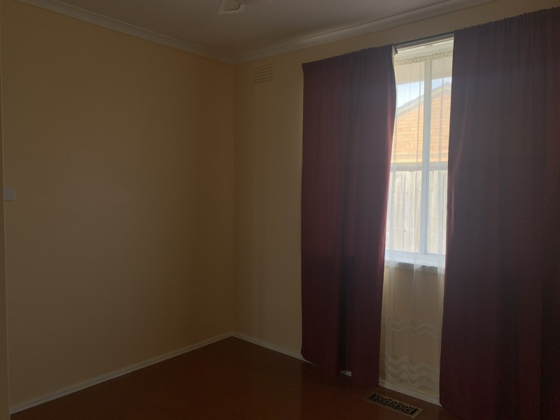 1 Barringun Crescent, Clayton South VIC 3169