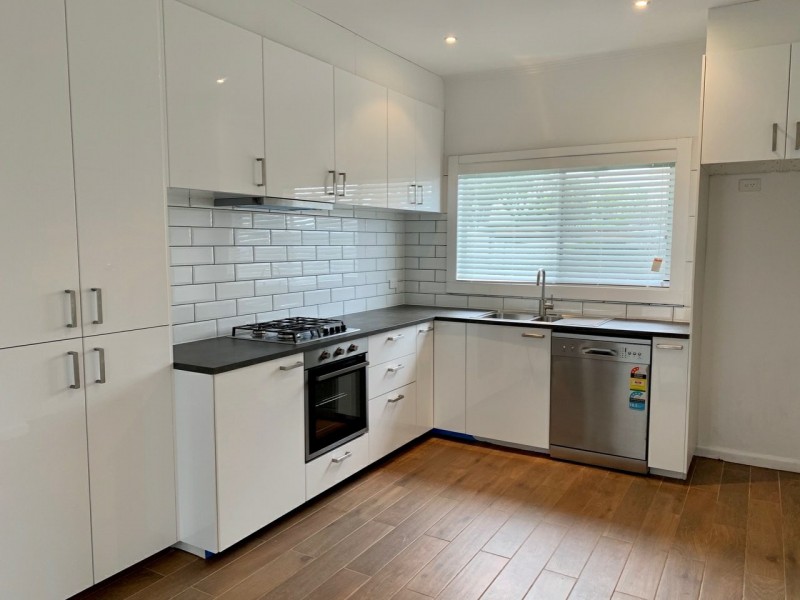 35 Springs Road, Clayton South VIC 3169