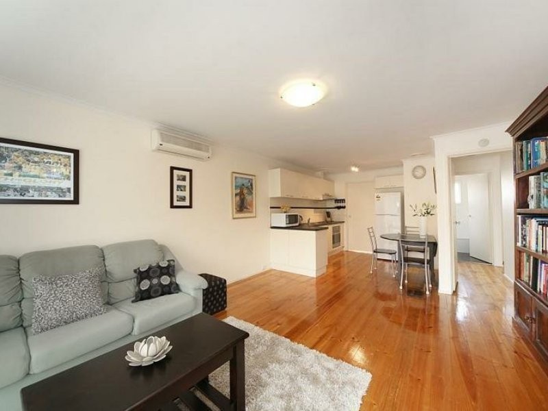 Unit 2/29 Main Road, Clayton South VIC 3169