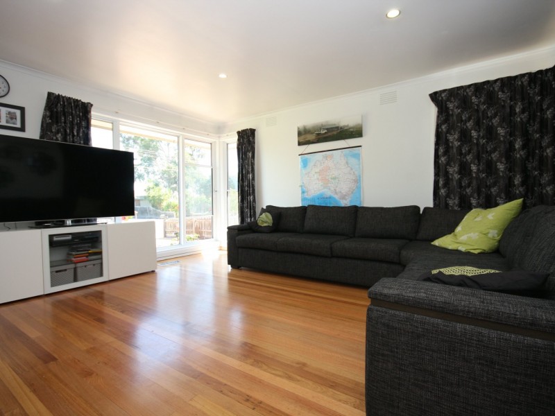 14 Floriana Ave, Doveton VIC 3177