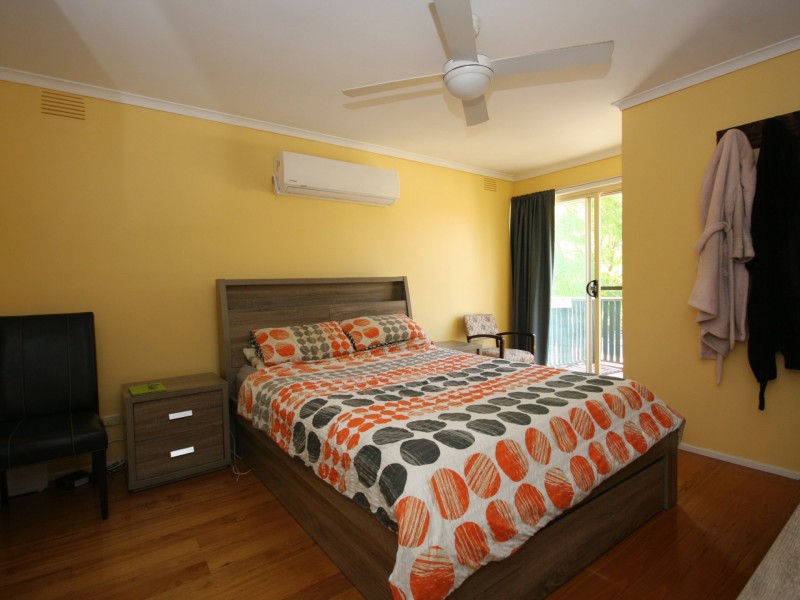 14 Floriana Ave, Doveton VIC 3177