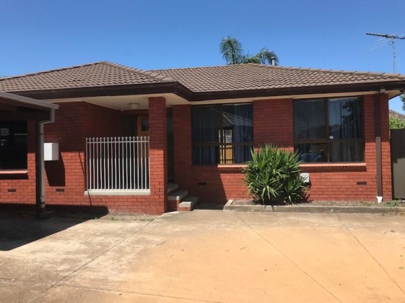 Unit 2/4 Parsons Street, Clayton South VIC 3169
