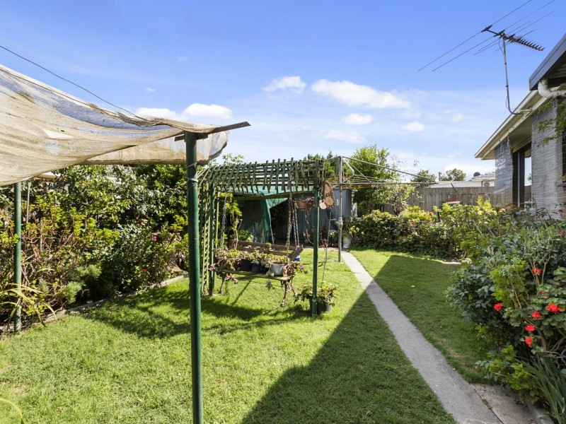 17 Monash Crescent, Clayton South VIC 3169