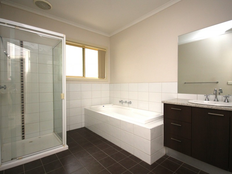 Unit 2/22 Banksia Street, Clayton VIC 3168