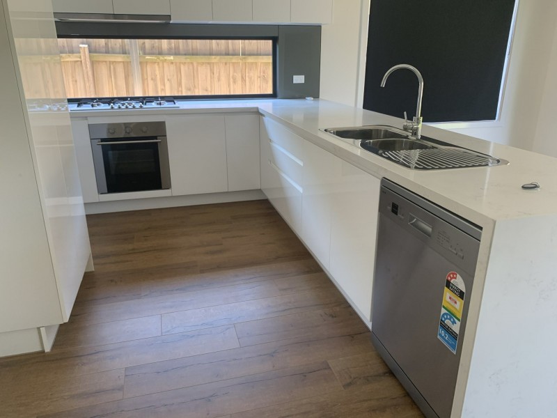 Unit 2/30 Harlington Street, Clayton VIC 3168