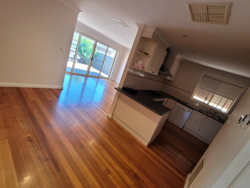 2a Hadkinson Street, Clayton South VIC 3169