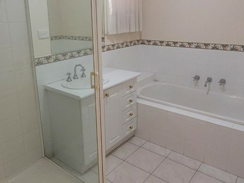 2a Hadkinson Street, Clayton South VIC 3169