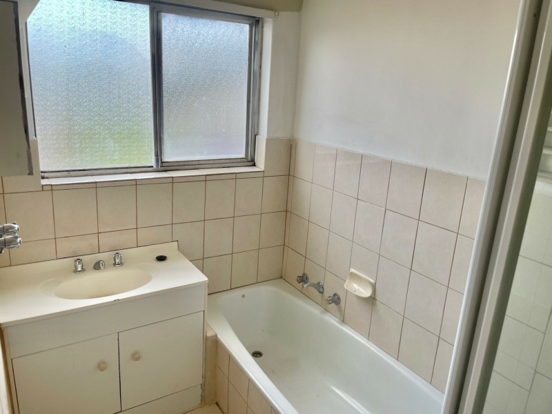 Apartment 4/1927 Dandenong Rd, Clayton VIC 3168