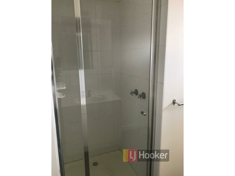 Unit 2/4 Moore Avenue, Clayton South VIC 3169
