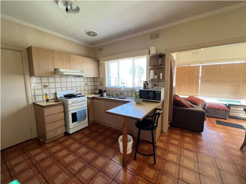 Room 4/1592 Dandenong Road, Huntingdale VIC 3166