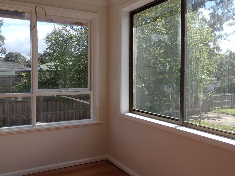 11 Fairland Avenue, Oakleigh East VIC 3166