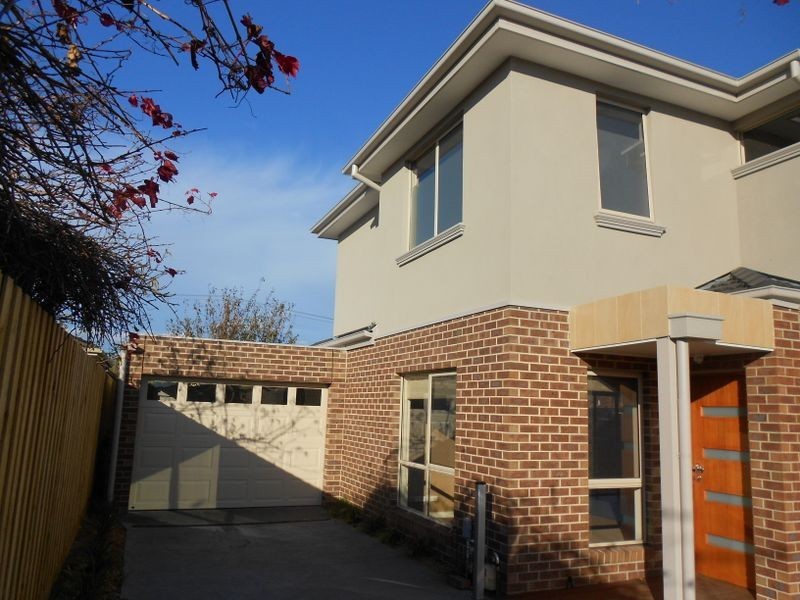 2/30 Murdo Road, Clayton VIC 3168