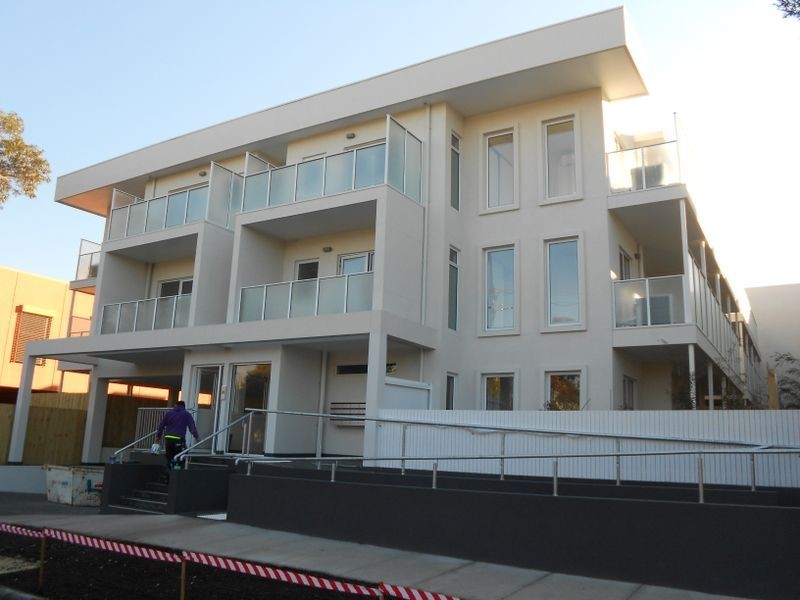 24/3-7 Dixon Street, Clayton VIC 3168