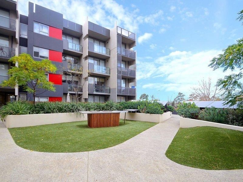 2/20 Reeves Street, Carlton VIC 3053