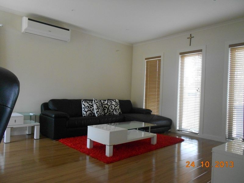 77 Prince Charles Street, Clayton VIC 3168