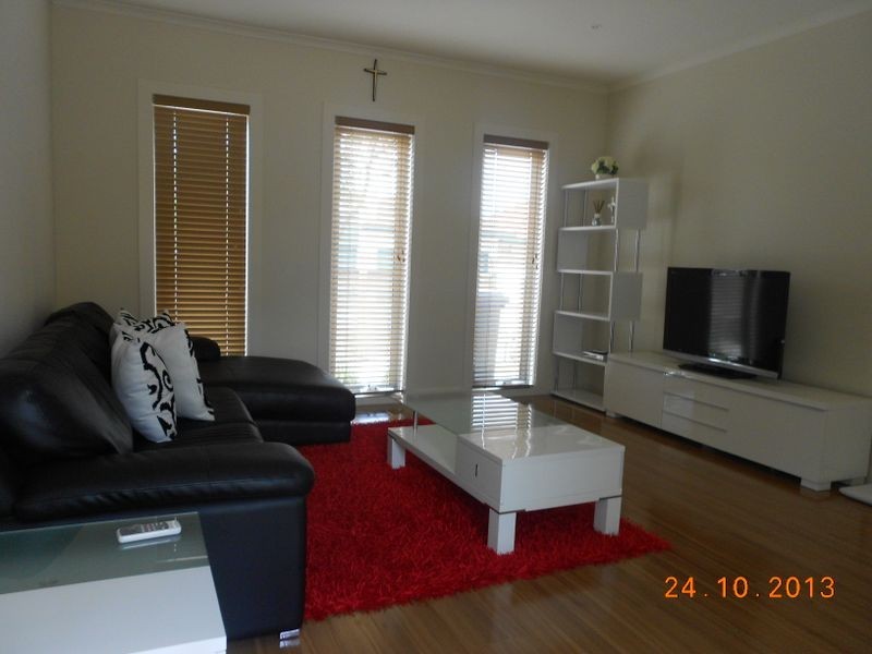 77 Prince Charles Street, Clayton VIC 3168