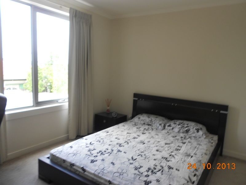 77 Prince Charles Street, Clayton VIC 3168