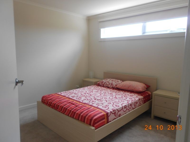 77 Prince Charles Street, Clayton VIC 3168