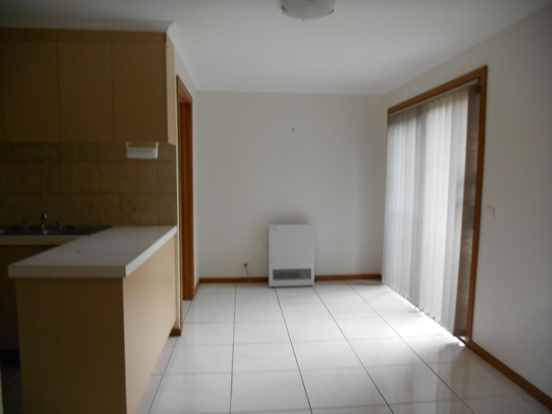 3/4 Frank Street, Noble Park North VIC 3174