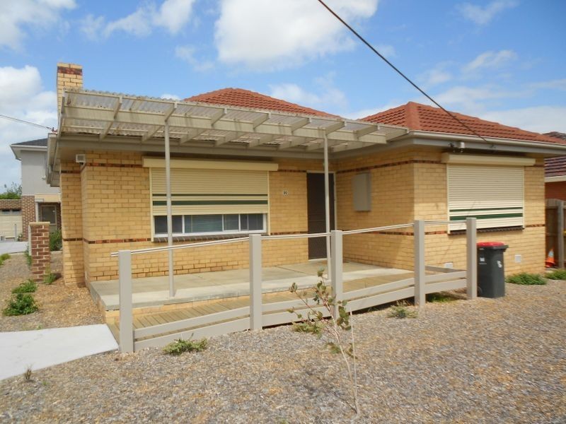 1/30 Murdo Road, Clayton VIC 3168