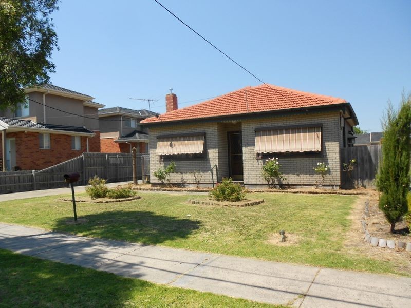 4 Maltarra Street, Clayton South VIC 3169