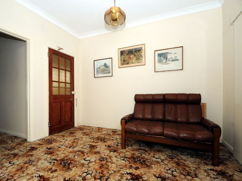 113 Kanooka Grove, Clayton VIC 3168