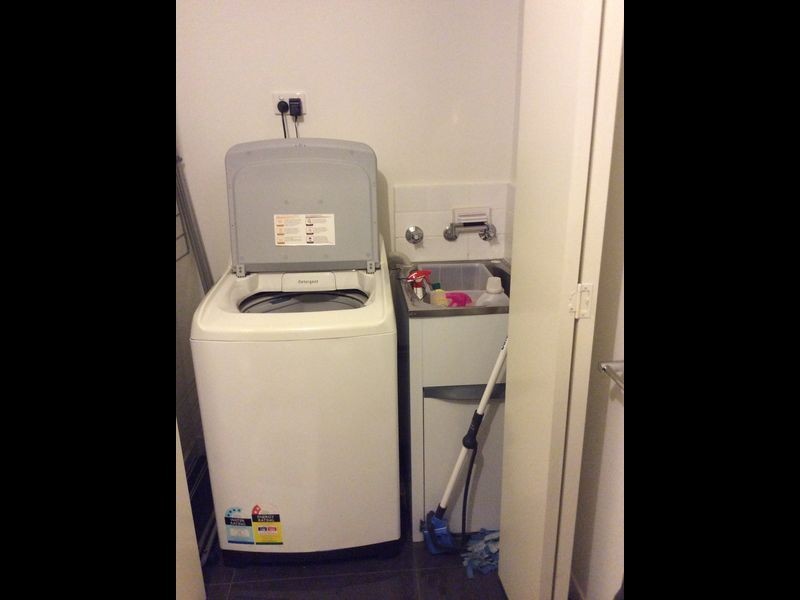 27/24 Burton Avenue, Clayton VIC 3168