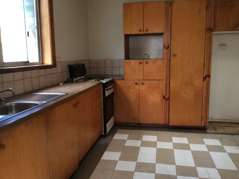 12 Frank Avenue, Clayton South VIC 3169