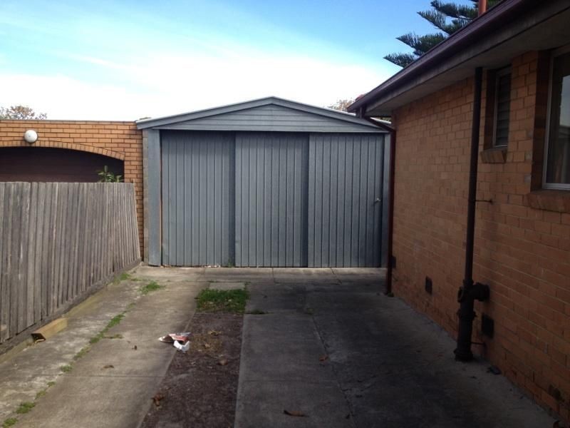 6 Newport Road, Clayton VIC 3168