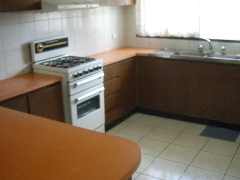 4/15 Oakes Avenue, Clayton South VIC 3169