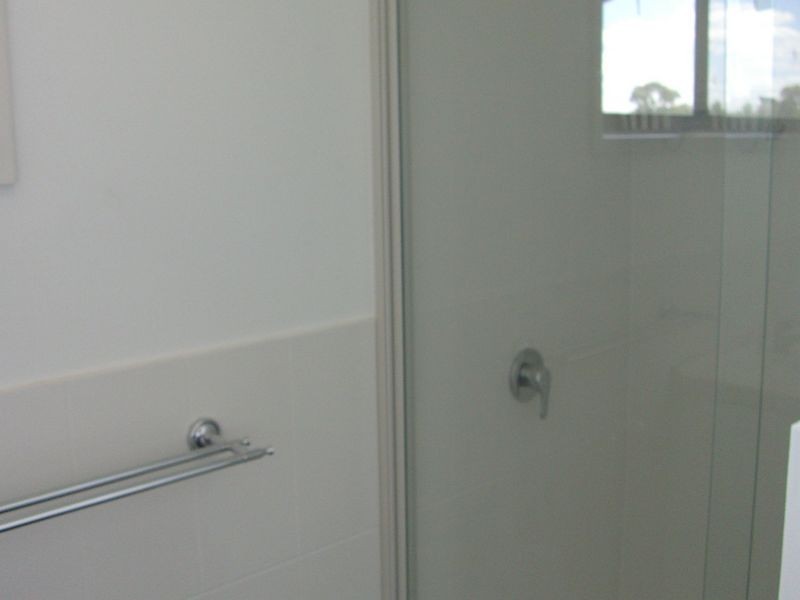 4/15 Oakes Avenue, Clayton South VIC 3169