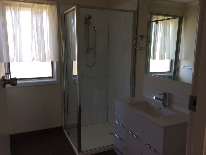 24 Fairbank Road, Clayton South VIC 3169