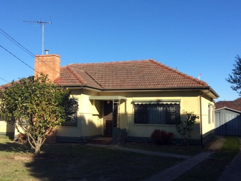 8 Myriong Street, Clayton VIC 3168