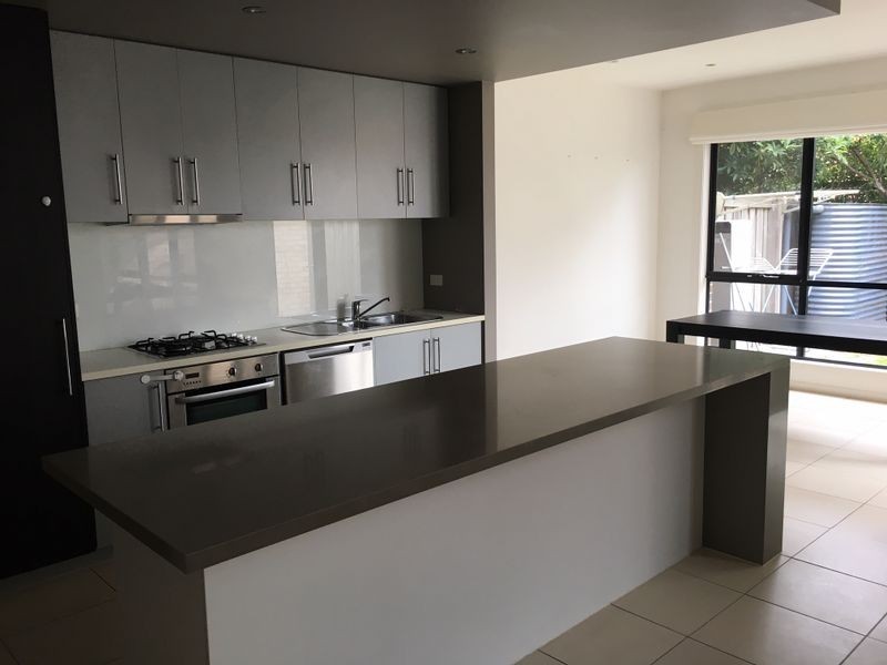 5 Botanic Drive, Clayton South VIC 3169