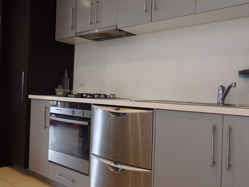 15 Crimson Grove, Clayton South VIC 3169