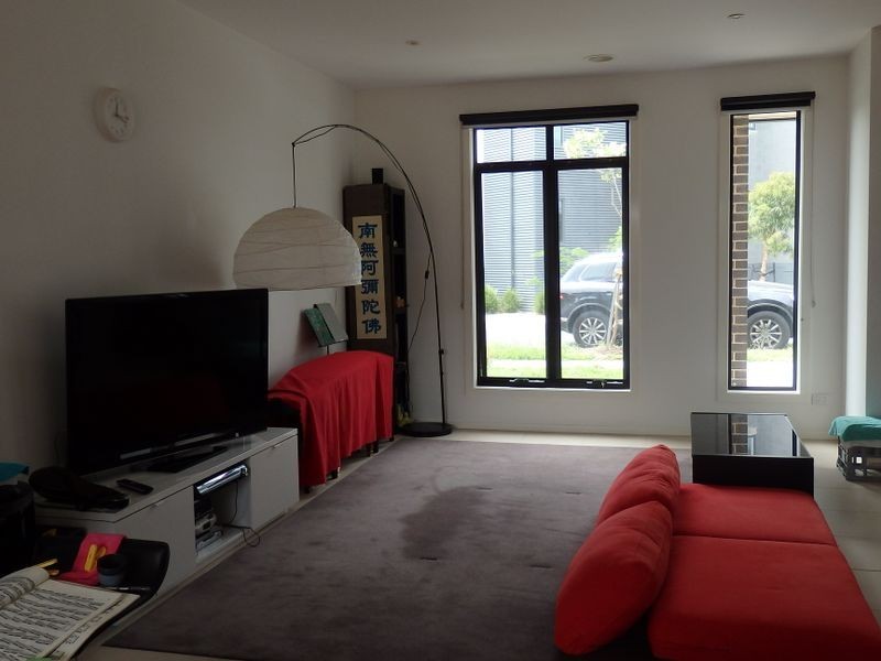 15 Crimson Grove, Clayton South VIC 3169