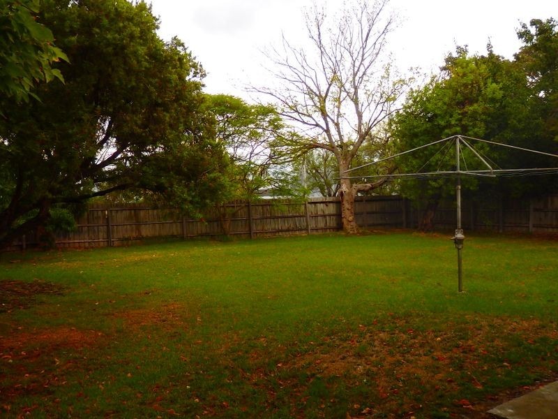 28 Risdon Drive, Notting Hill VIC 3168