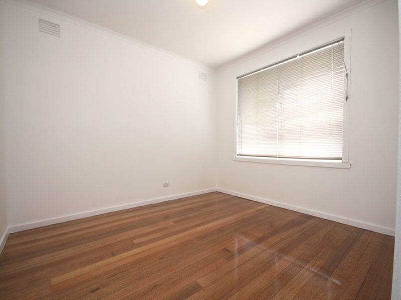 37 Monash Crescent, Clayton South VIC 3169