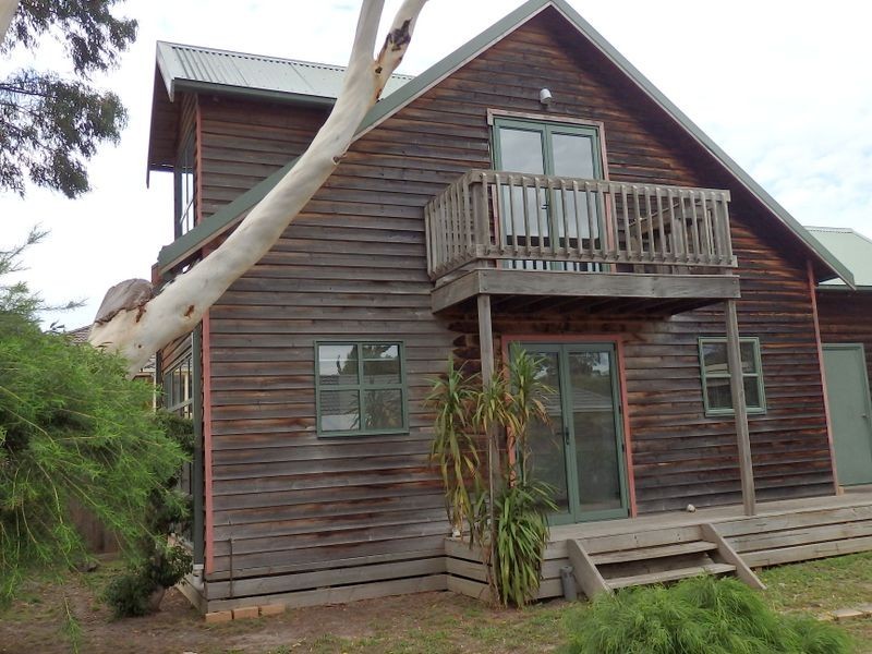 6 Churcher Court, Mount Waverley VIC 3149