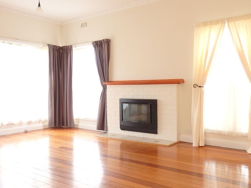 13 Whitworth Avenue, Springvale VIC 3171