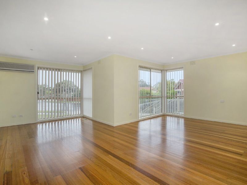 19 Scott Avenue, Clayton South VIC 3169