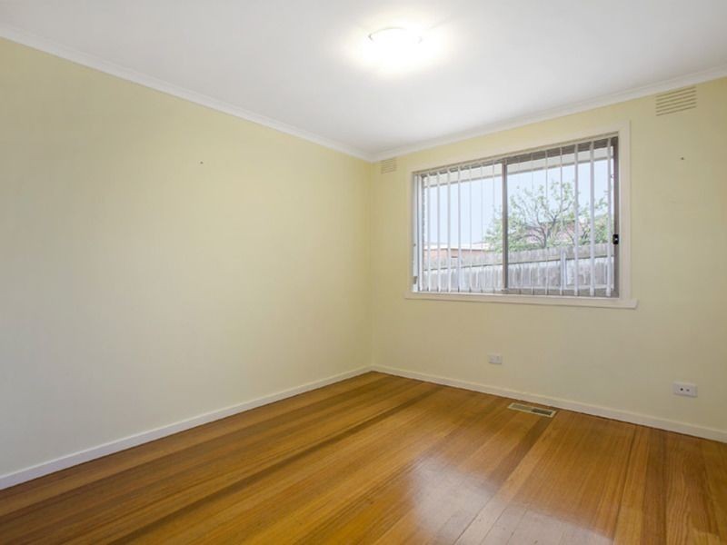 19 Scott Avenue, Clayton South VIC 3169