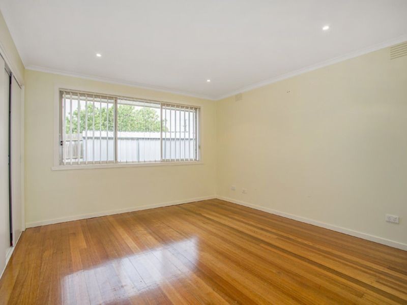 19 Scott Avenue, Clayton South VIC 3169