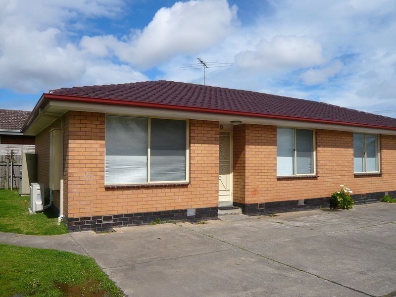 2/12 Moore Avenue, Clayton South VIC 3169