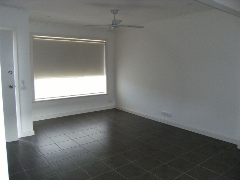 3/4 Moore Avenue, Clayton South VIC 3169