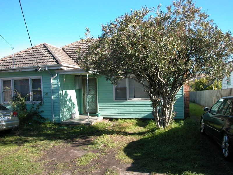 24 Browns Road, Clayton VIC 3168