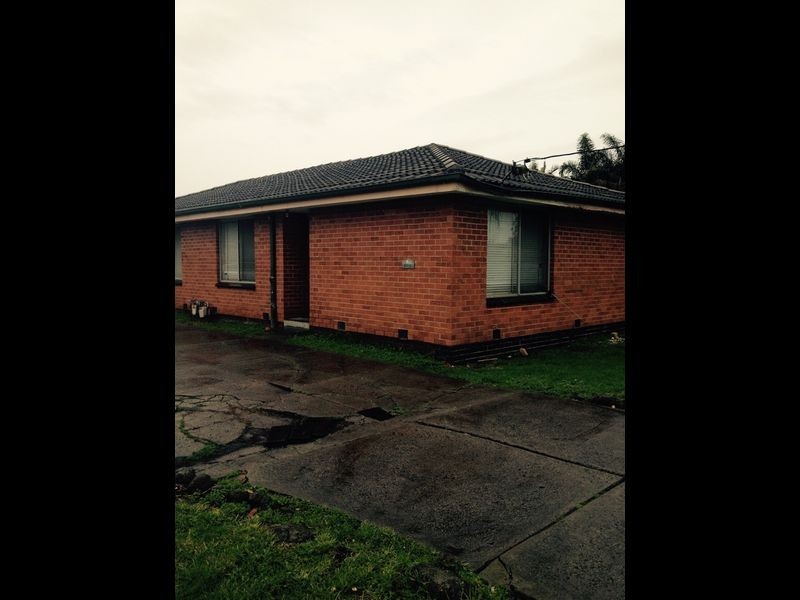 1/6 Moore Avenue, Clayton South VIC 3169