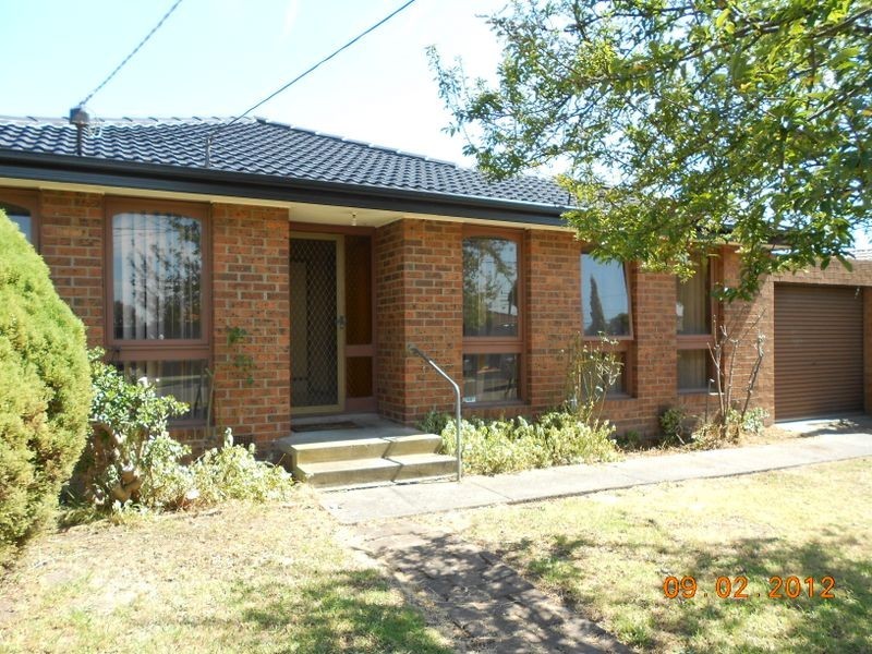 60 Glenelg Drive, Clayton South VIC 3169