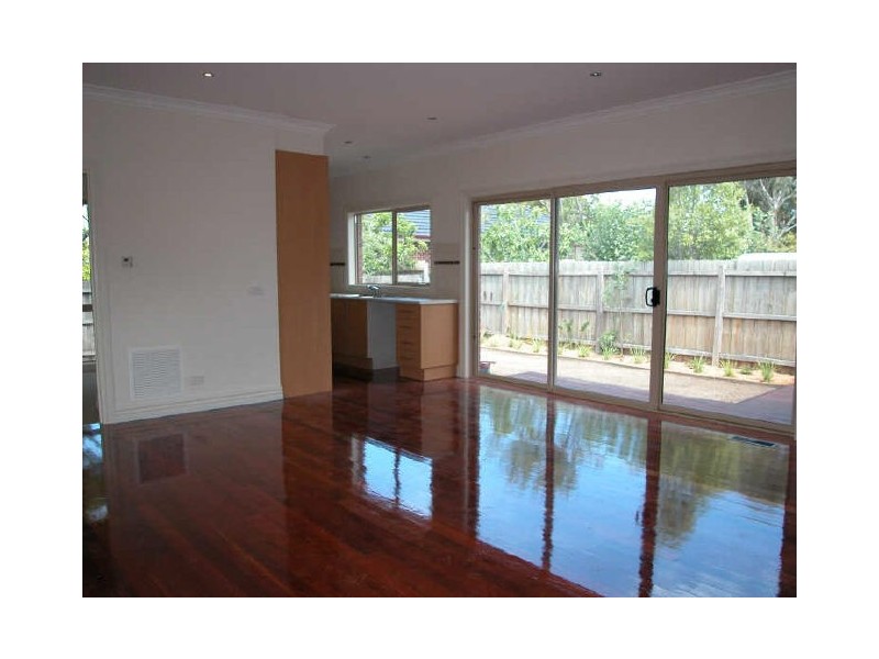 2/24 Colonel Street, Clayton VIC 3168